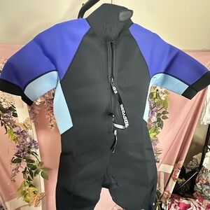 Sea-Doo Ladies’ 3 mm Exotic Shorty Wetsuit Deep Purple NWT, Size Large